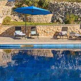 4 Bedroom Villa with pool and terrace near Dubrovnik, Sleeps 8